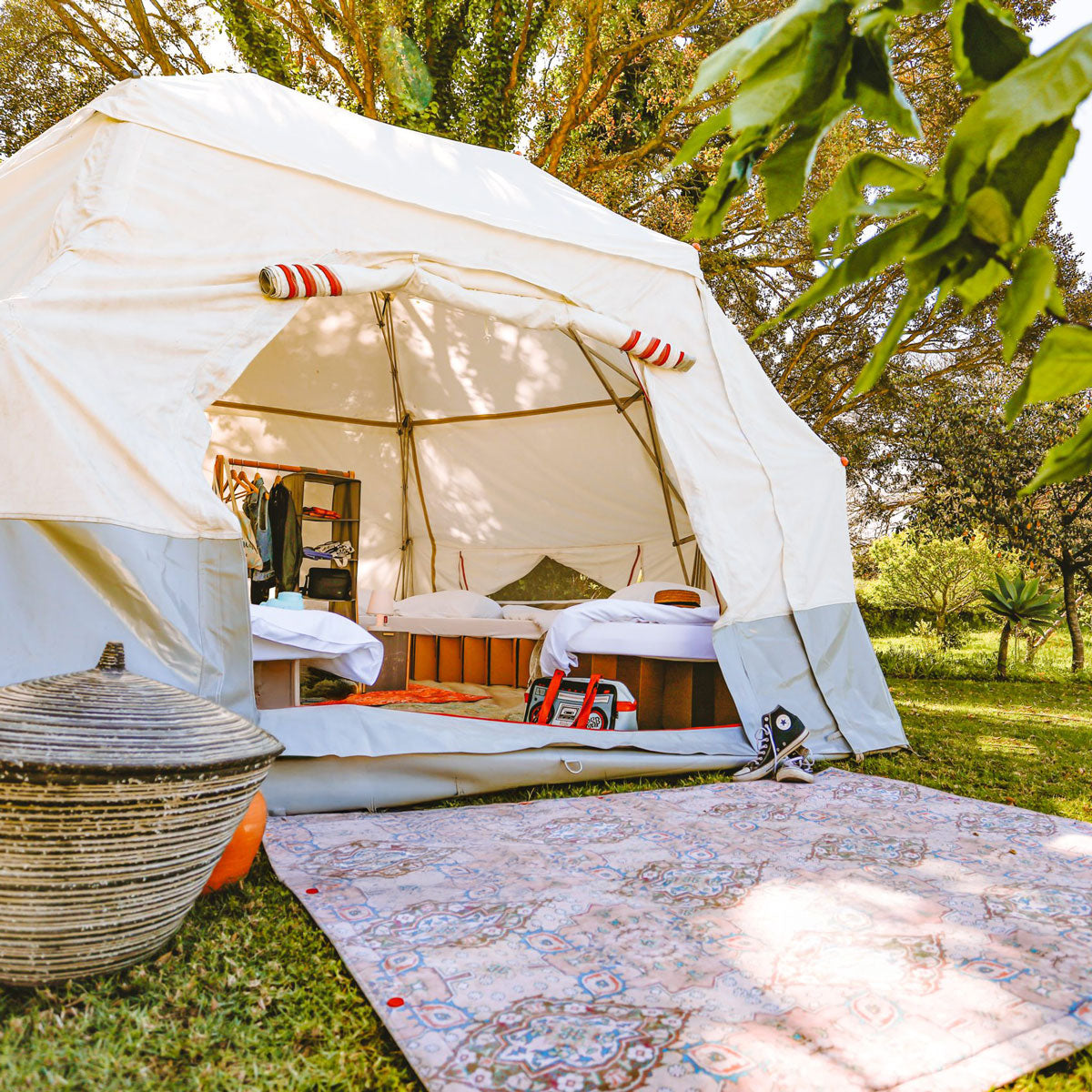 Drift Island Champion Cabin